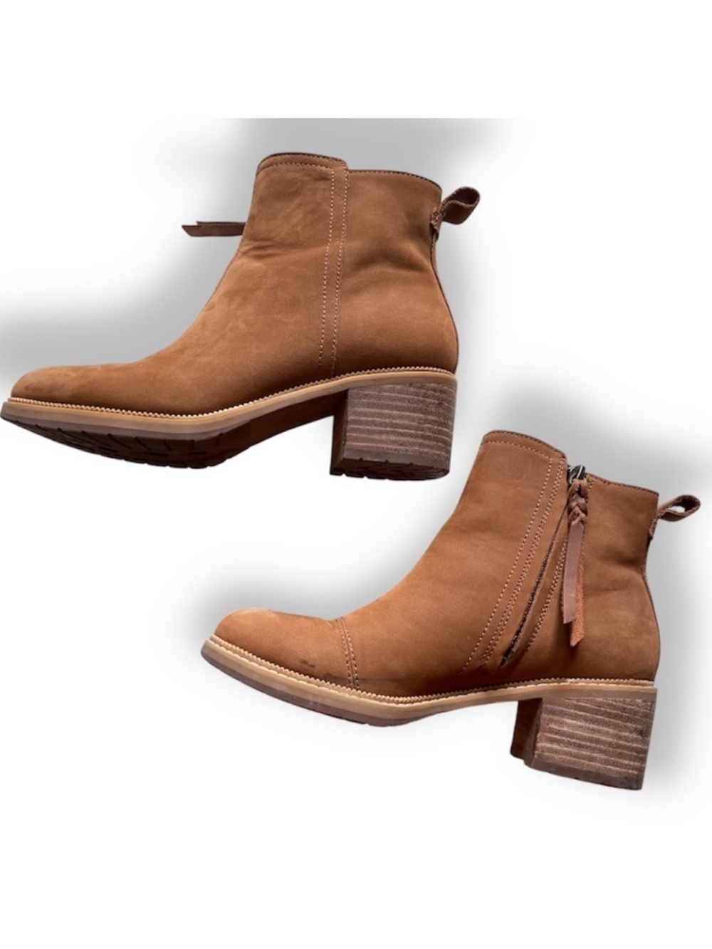 Tom’s leather booties Marina boot size 7 retail: $130 low heel, traction soles